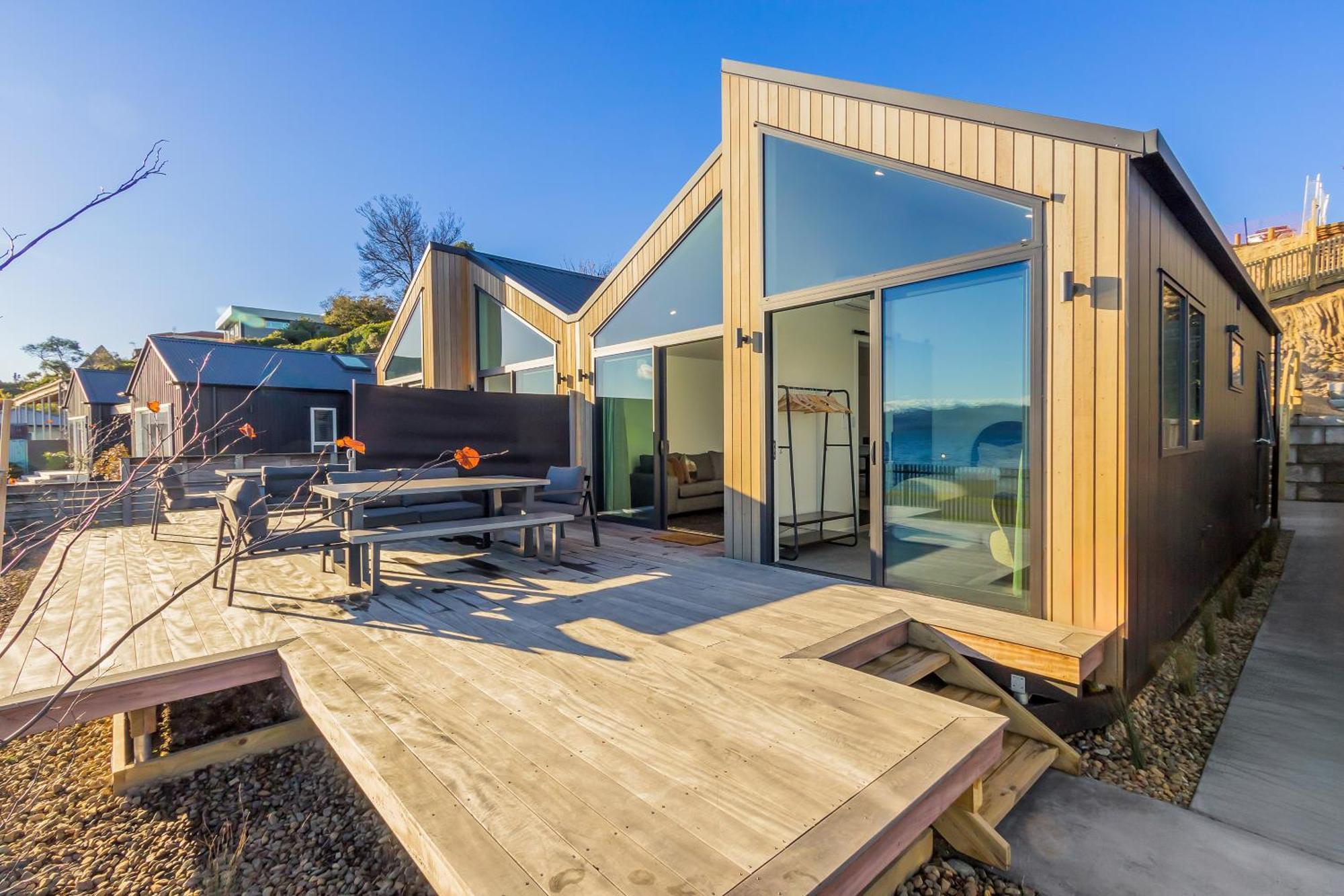 Absolute Lakefront House Taupo Exterior photo