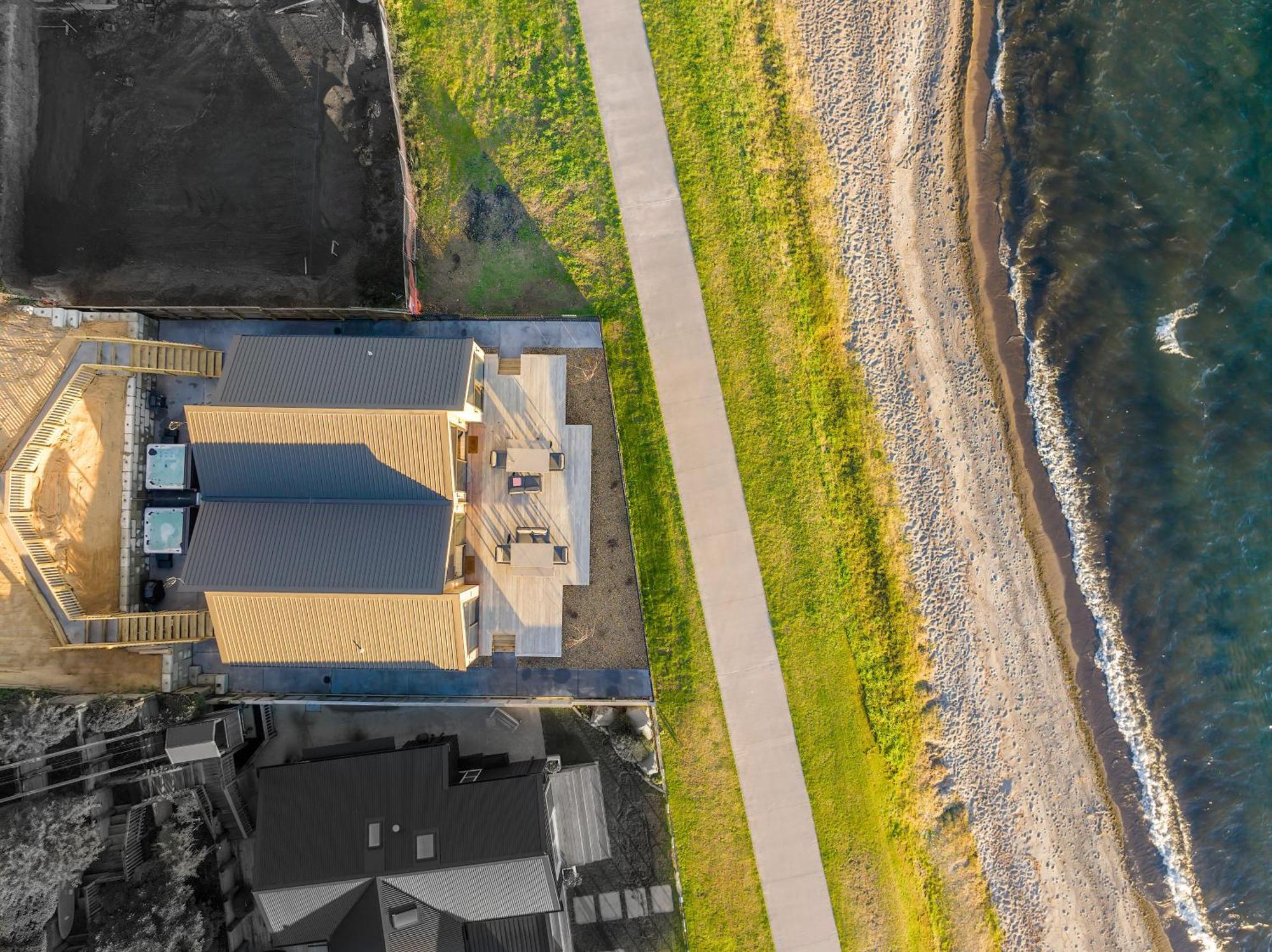 Absolute Lakefront House Taupo Exterior photo
